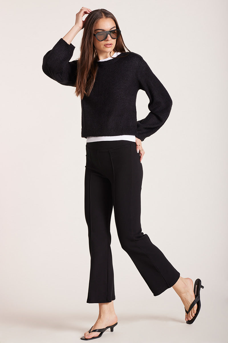 SEAMED CROPPED FLAIR