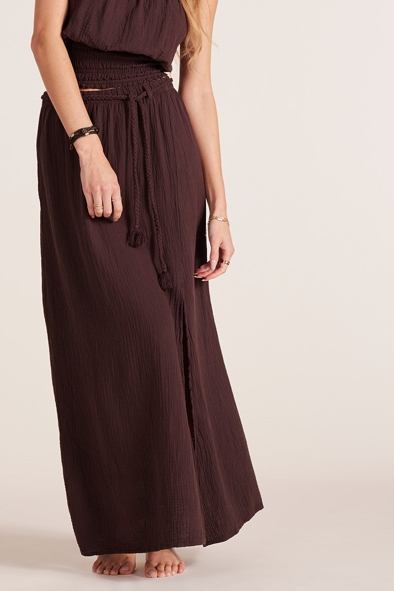 MAXI SKIRT WITH SLIT AND BELT