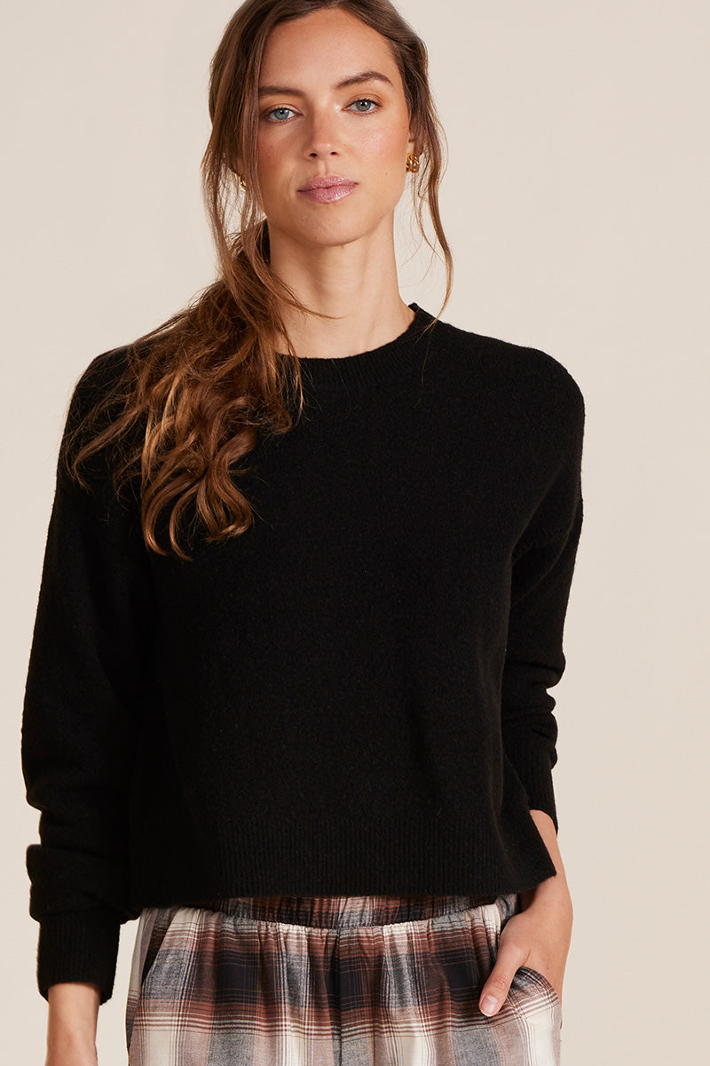 CREWNECK BOXY SWEATER