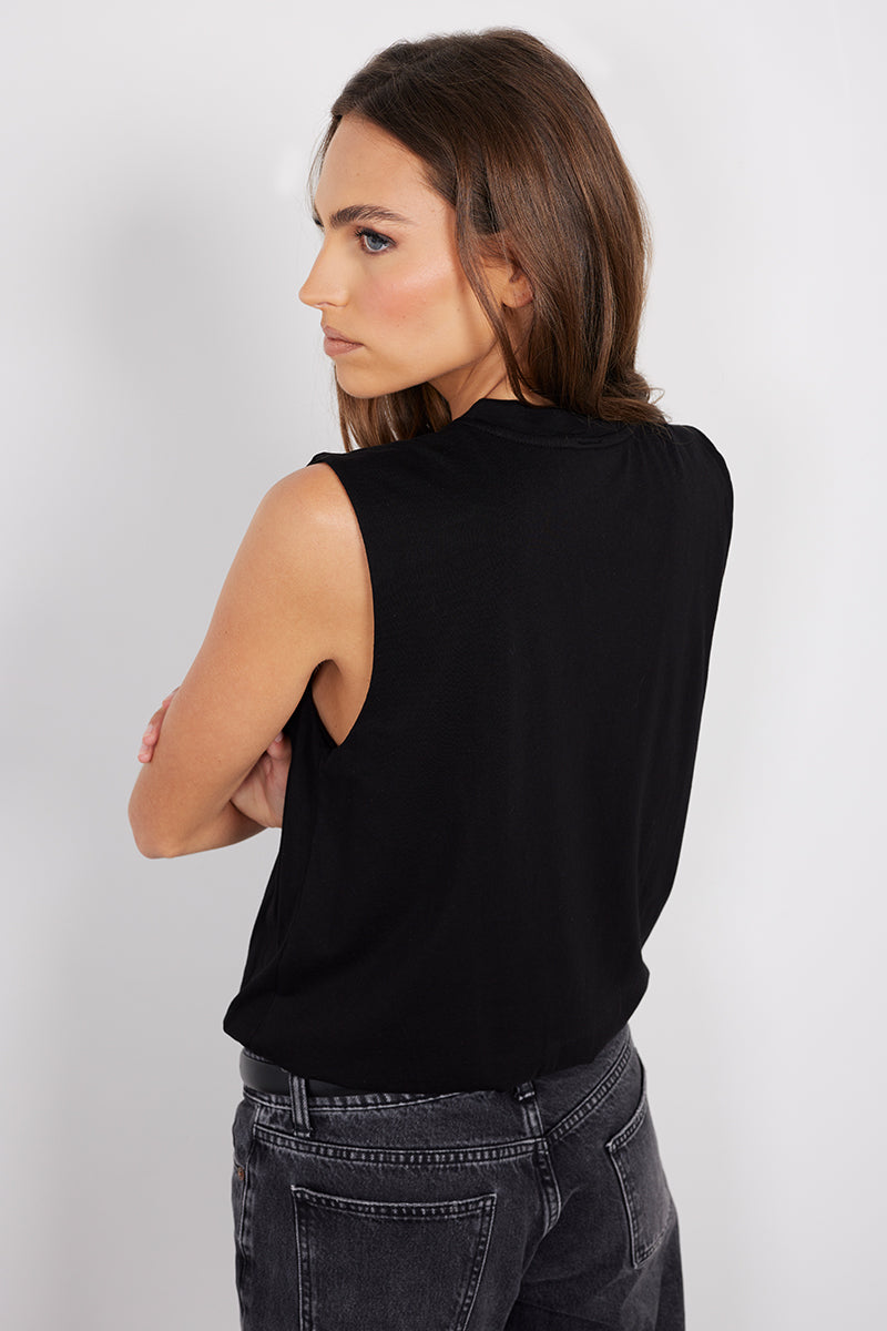 CREWNECK BUBBLE HEM TEE