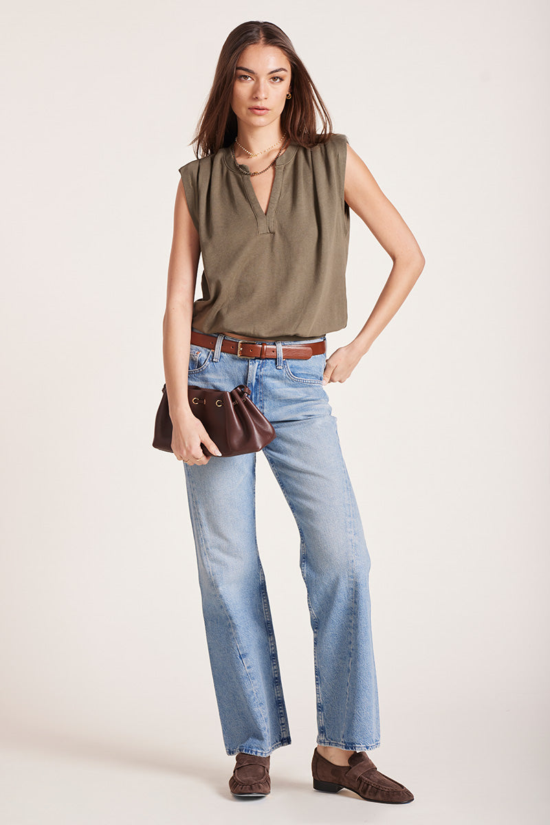 GWEN SPLIT NECK TEE