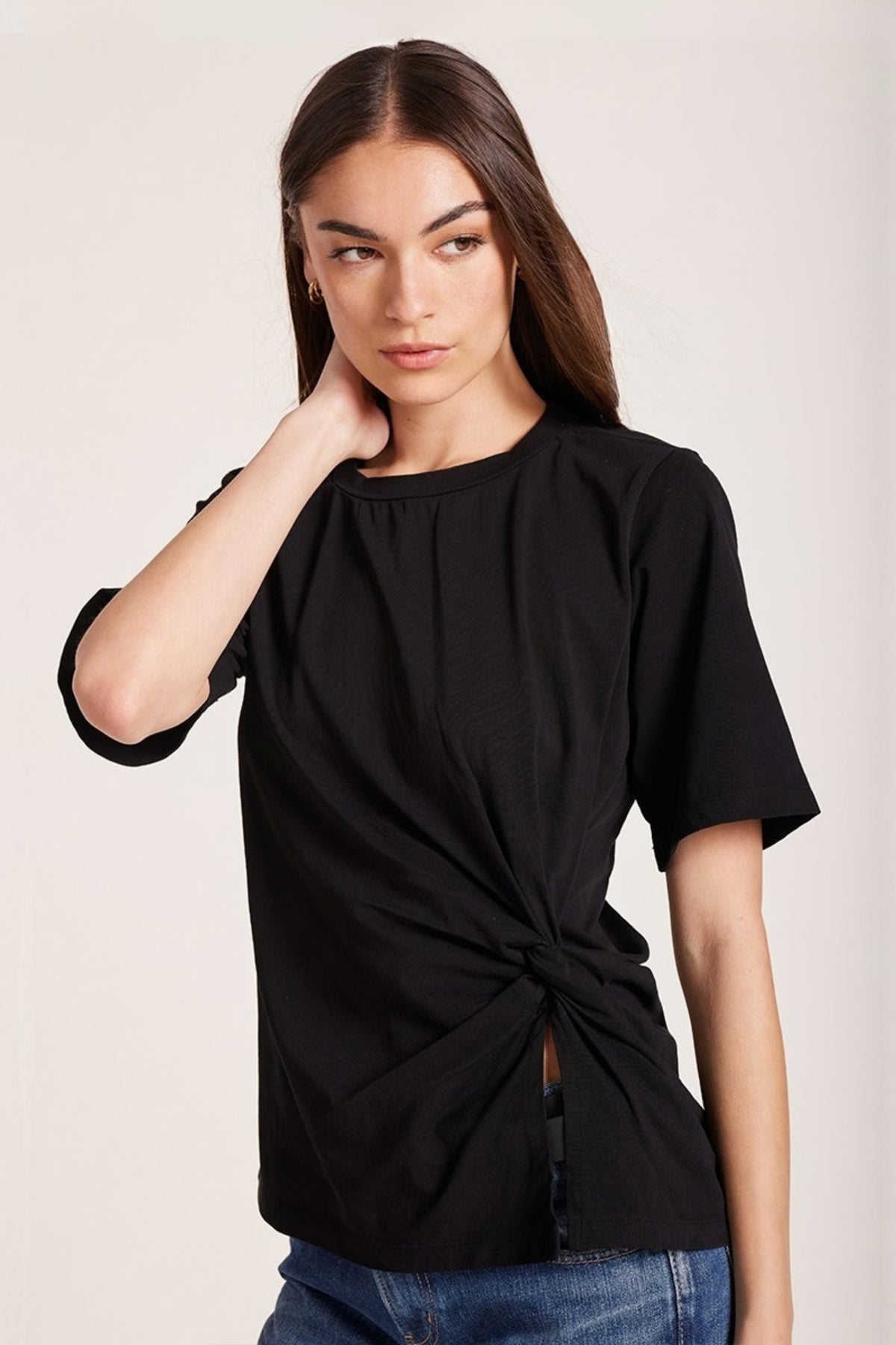 SIDE TWIST TEE