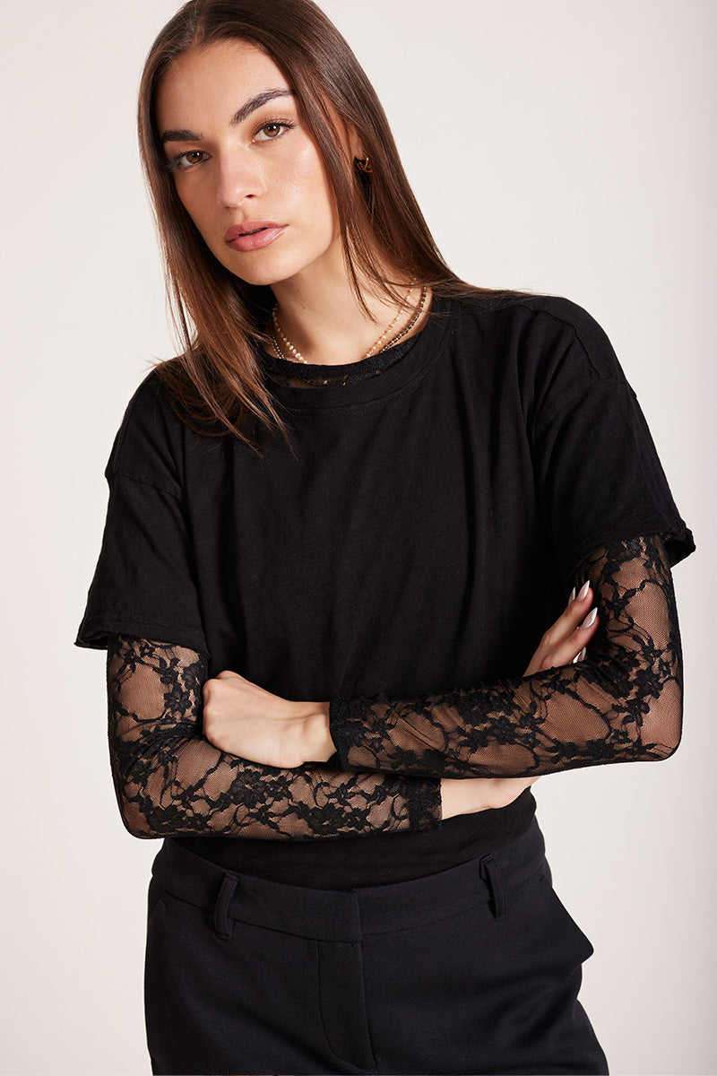 BOYFRIEND TEE