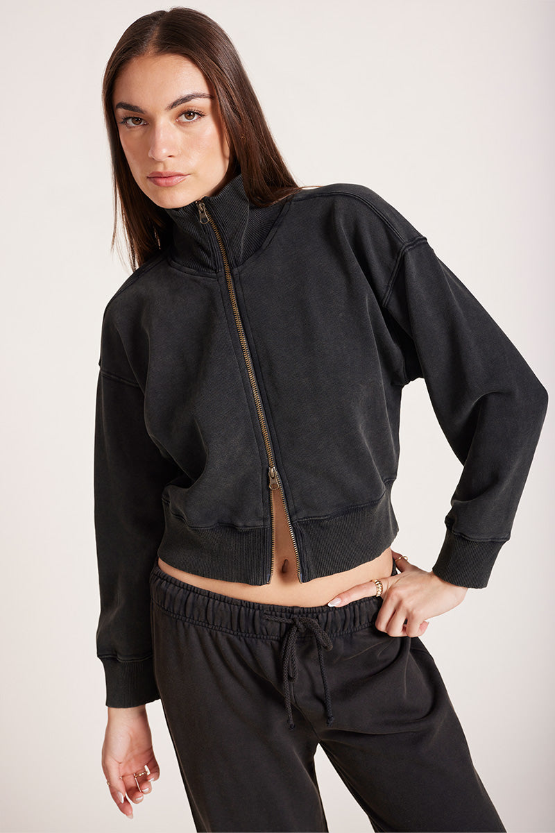 FUNNEL NECK ZIP UP