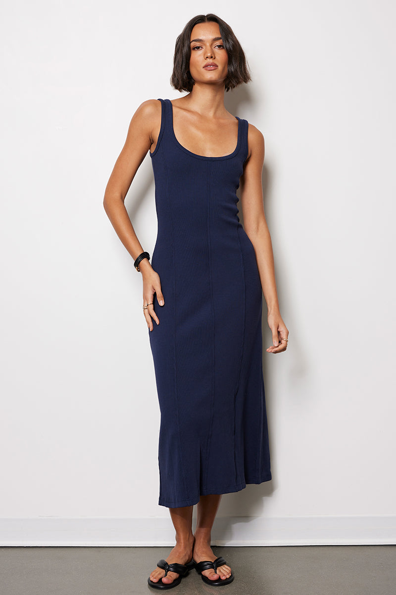 SCOOP NECK SEAMED DRESS
