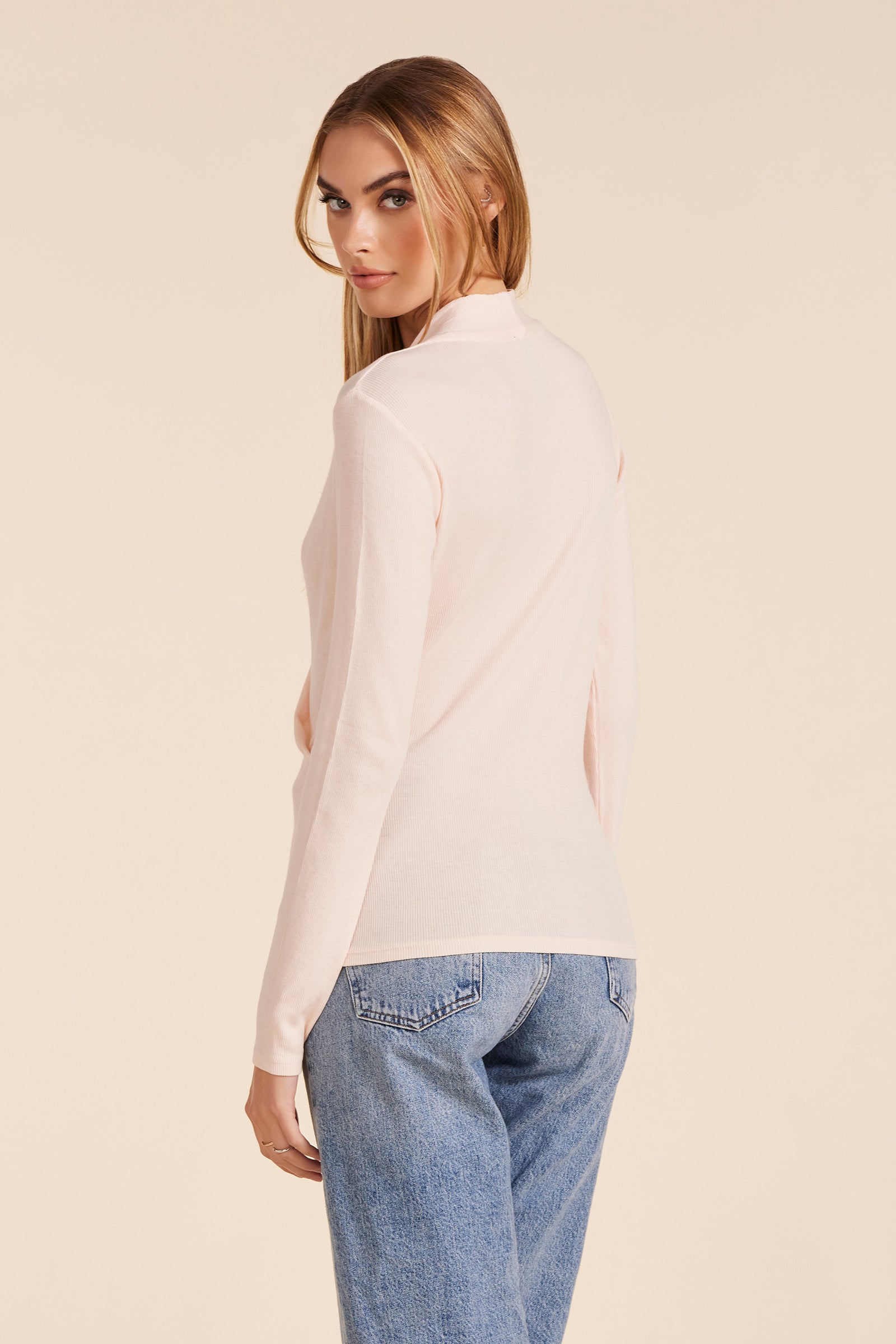LONG SLEEVE SURPLICE TOP