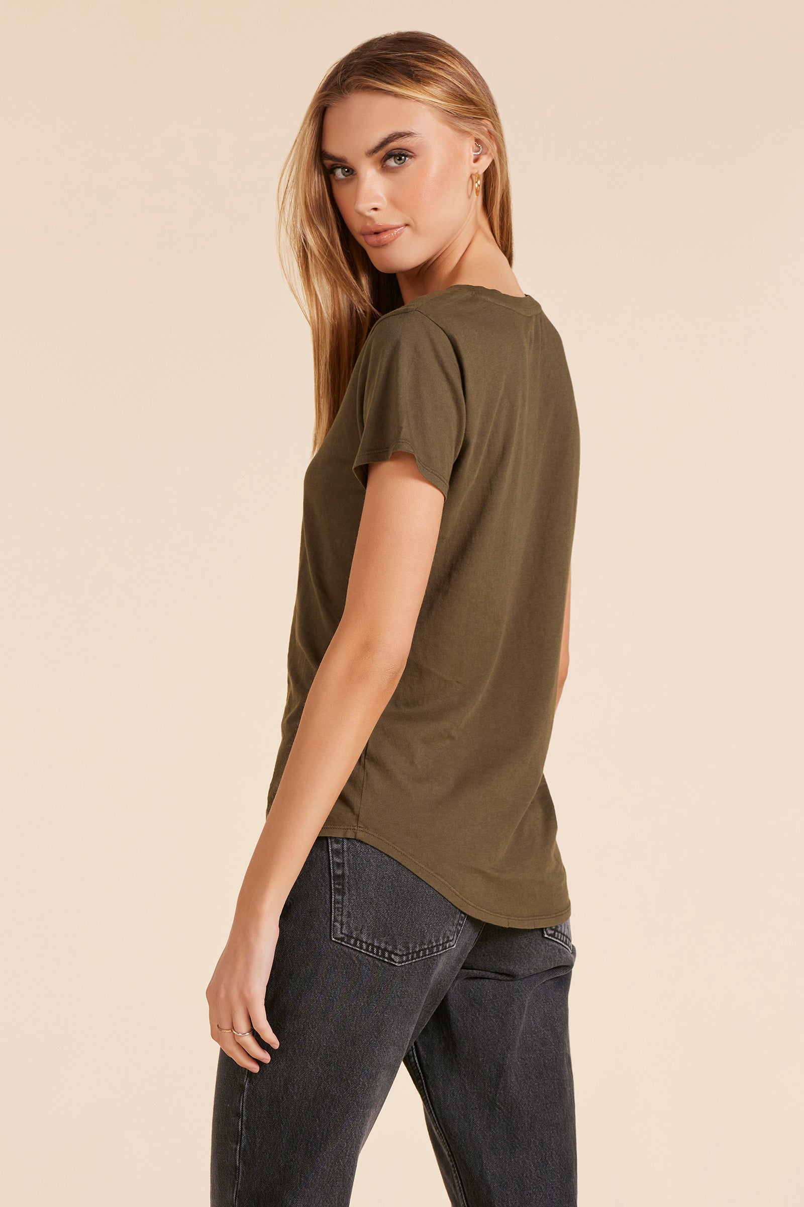 V-NECK JERSEY TEE