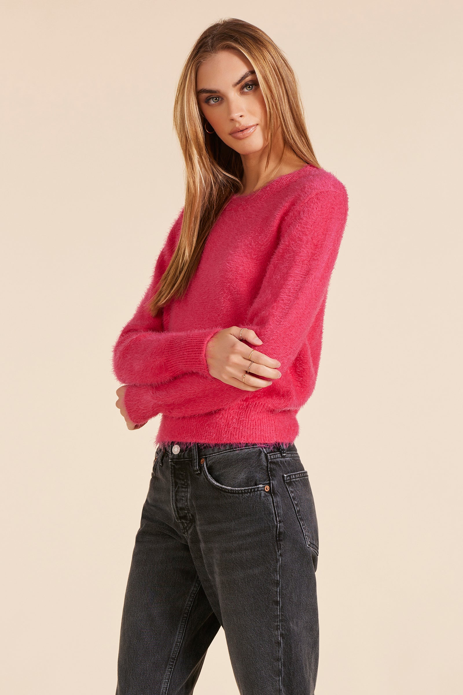 CREWNECK CROPPED SWEATER