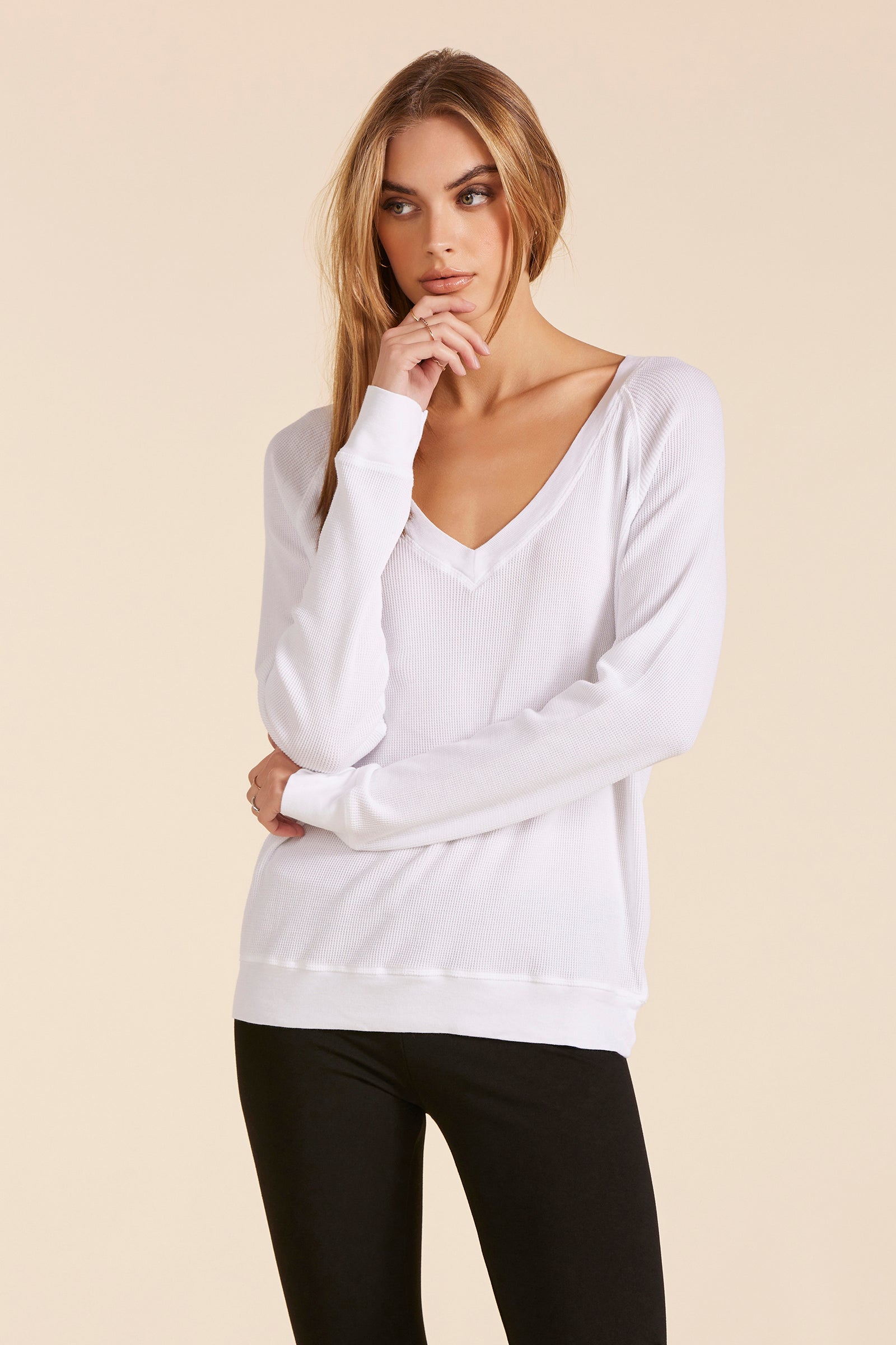V-NECK BOYFRIEND LONG SLEEVE TOP