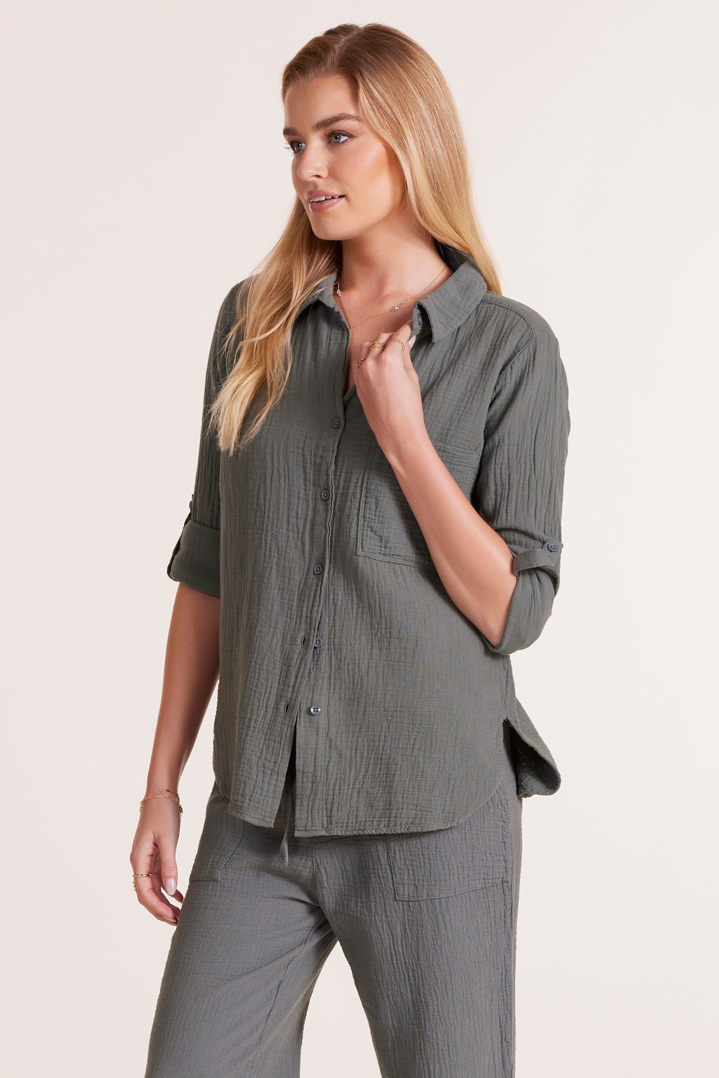 ROLL SLEEVE BUTTON FRONT SHIRT