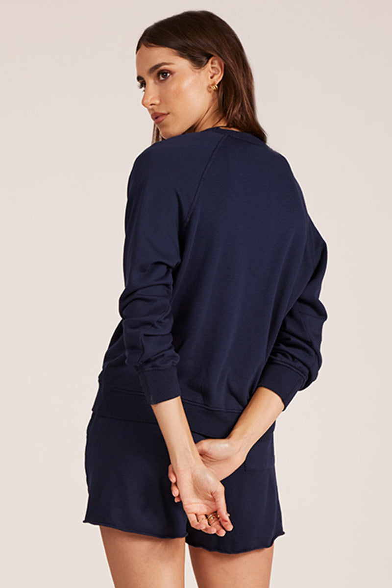 CLASSIC RAGLAN PULLOVER