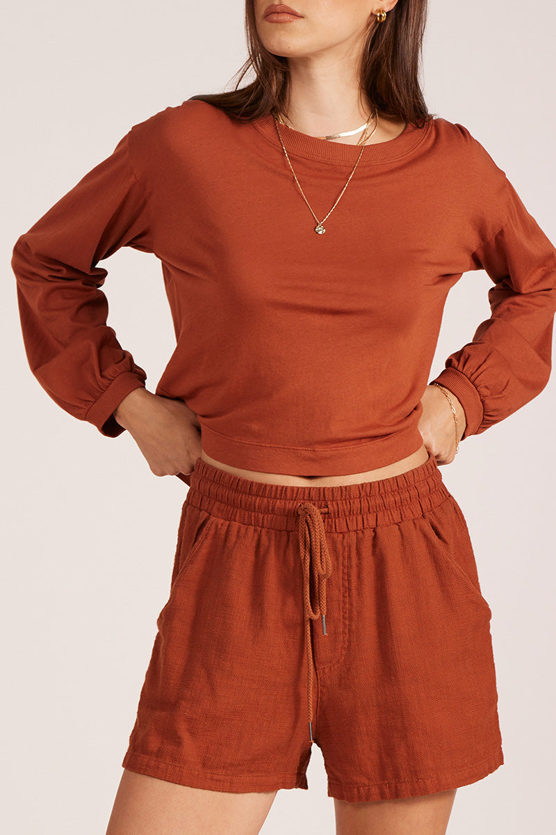 WIDE LEG SHORT WITH POCKETS