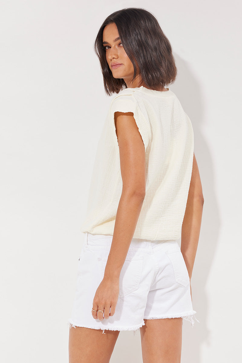 GWEN SPLIT NECK TEE