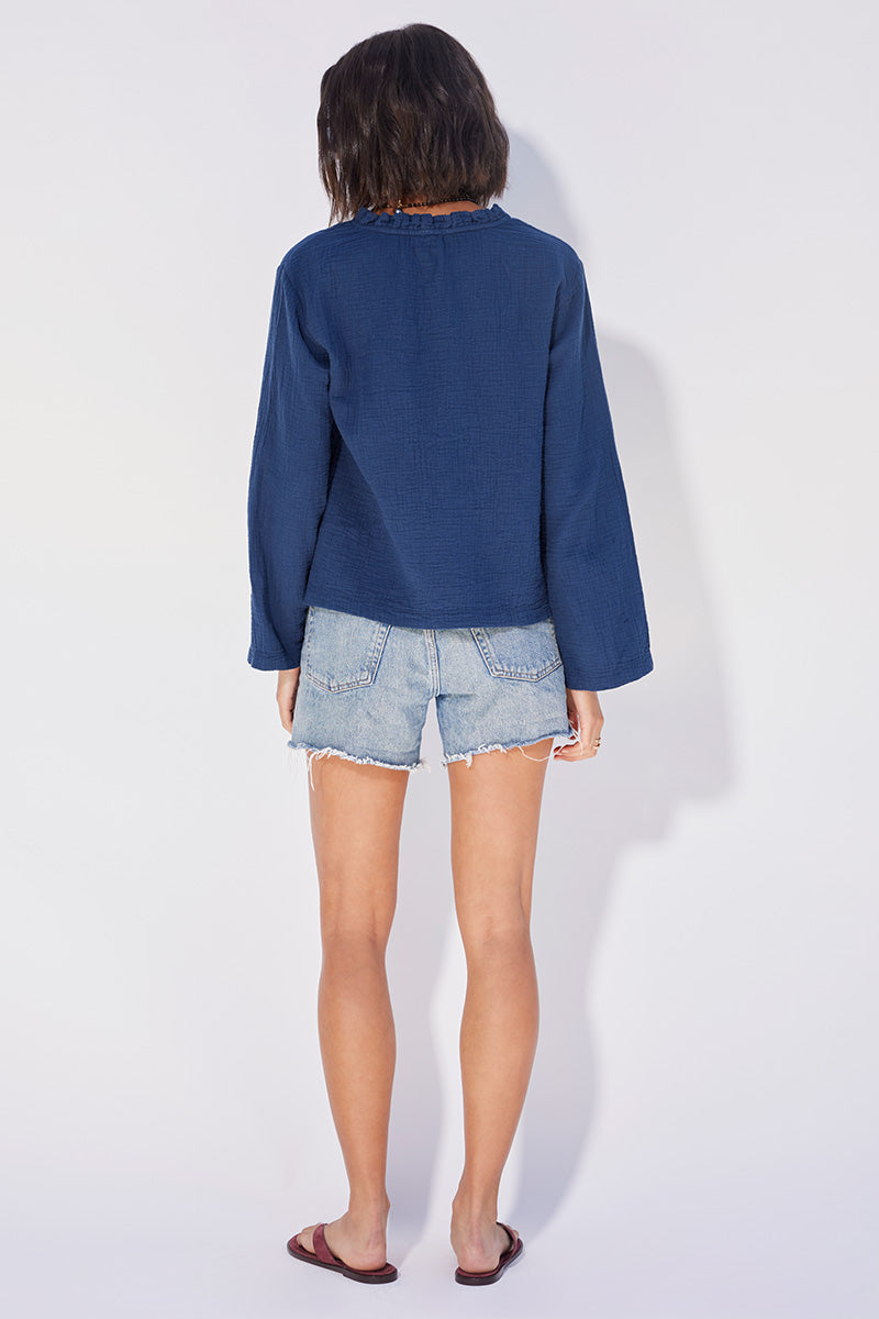 BELL SLEEVE SHELL TOP