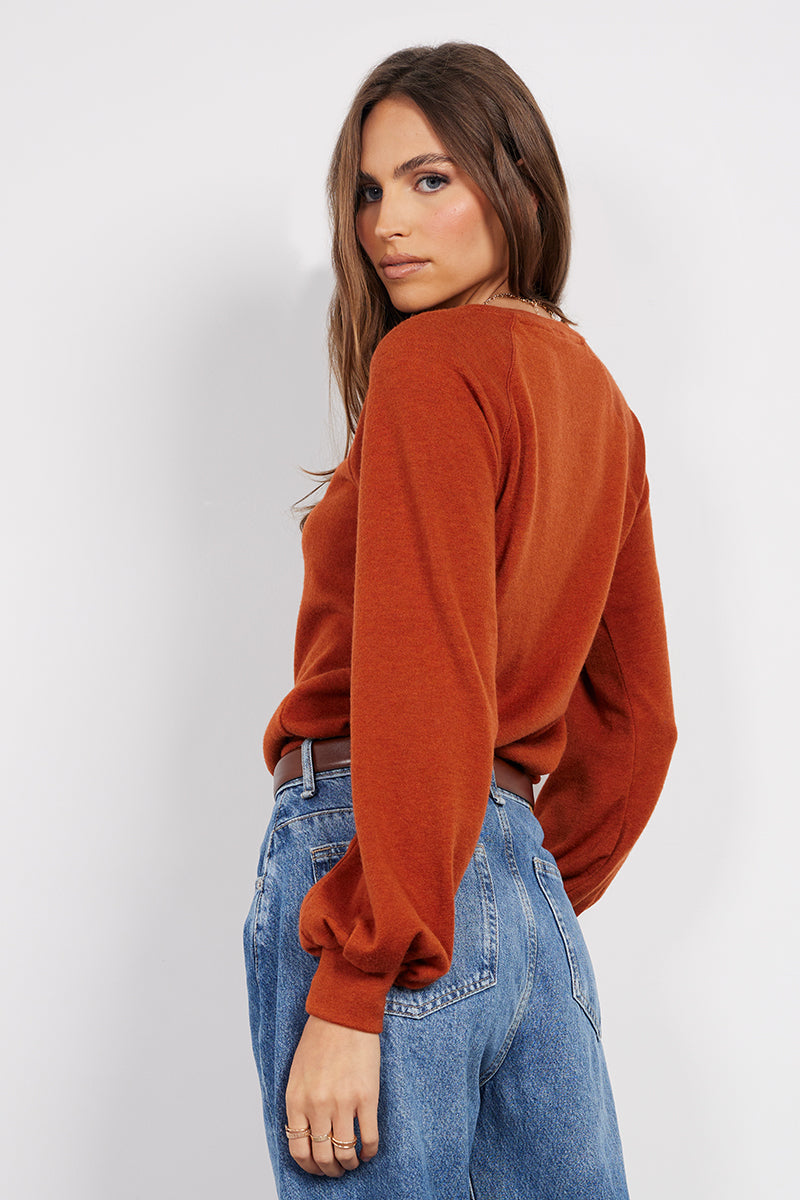 LONG SLEEVE RAGLAN TOP