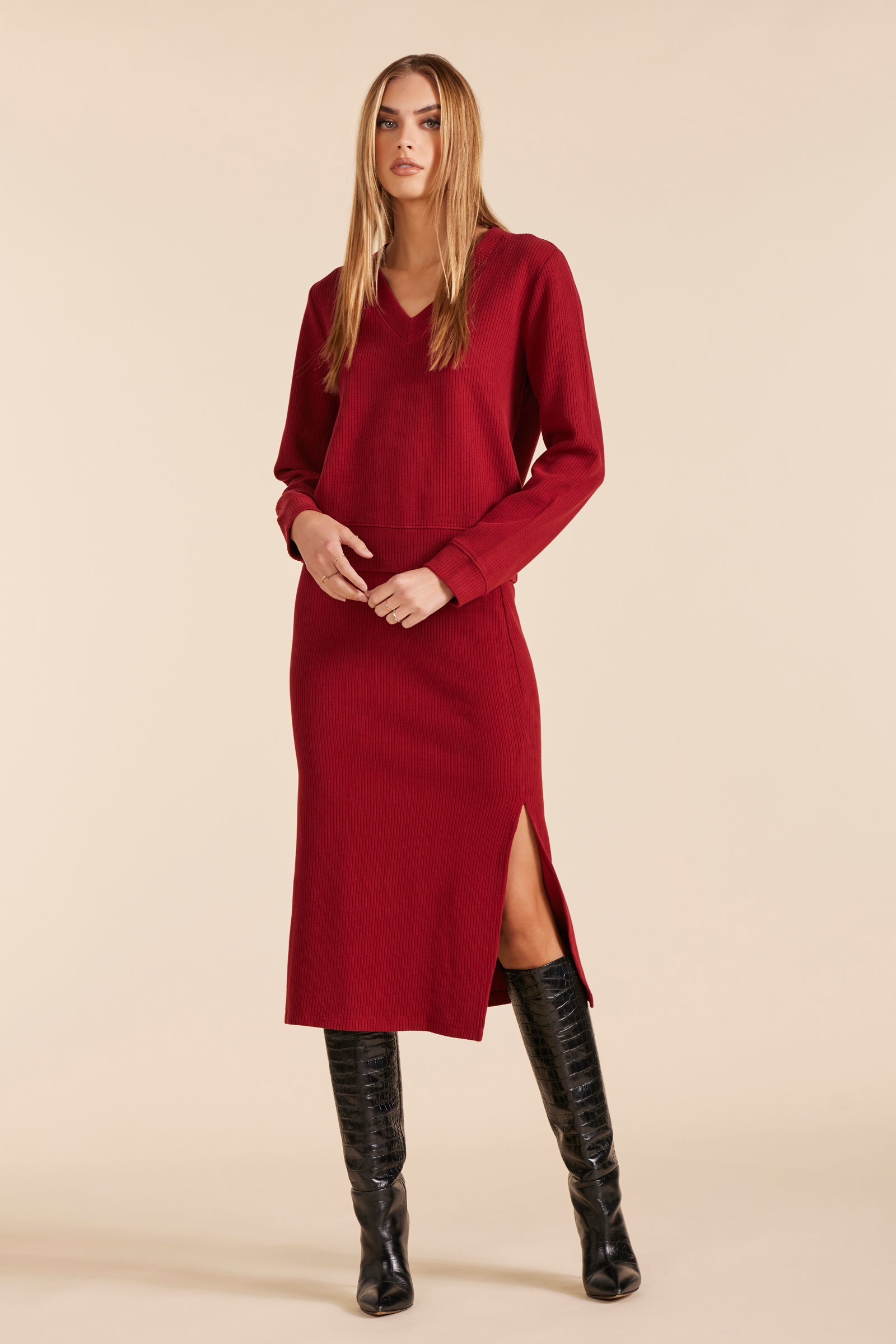V-NECK CROPPED BOXY TOP