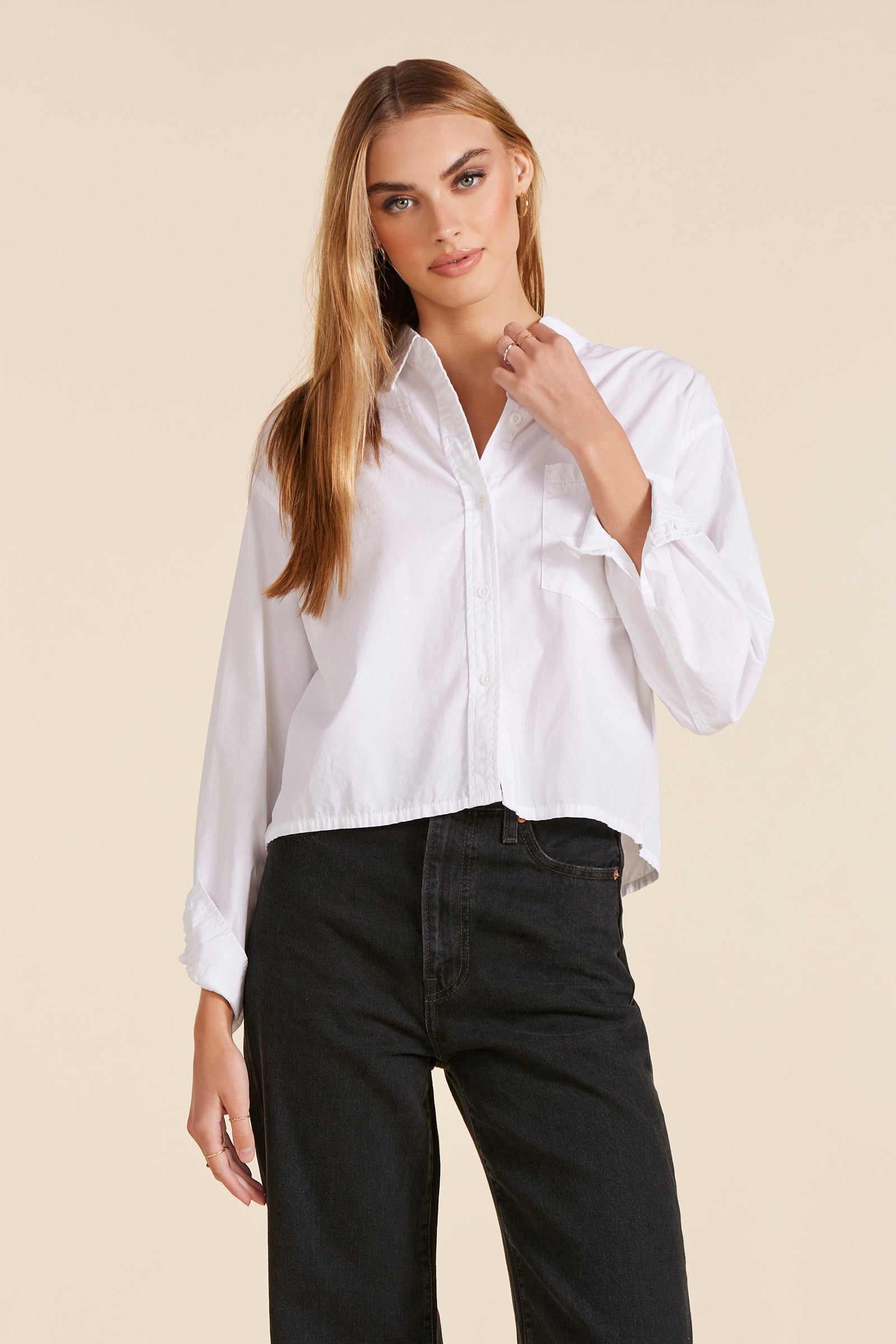 CROPPED COLLARED BUTTON DOWN