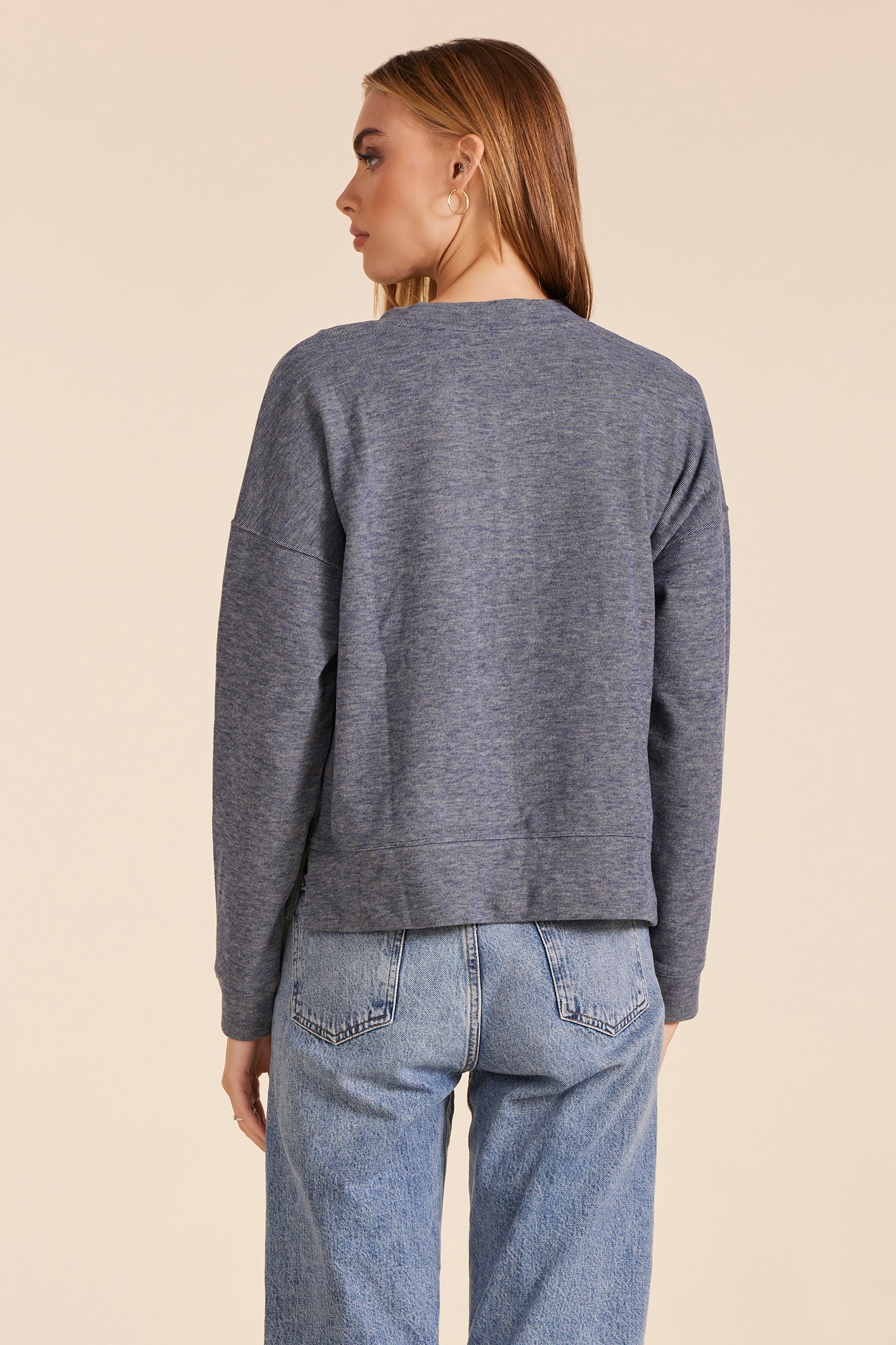 BOXY HENLEY SWEATSHIRT