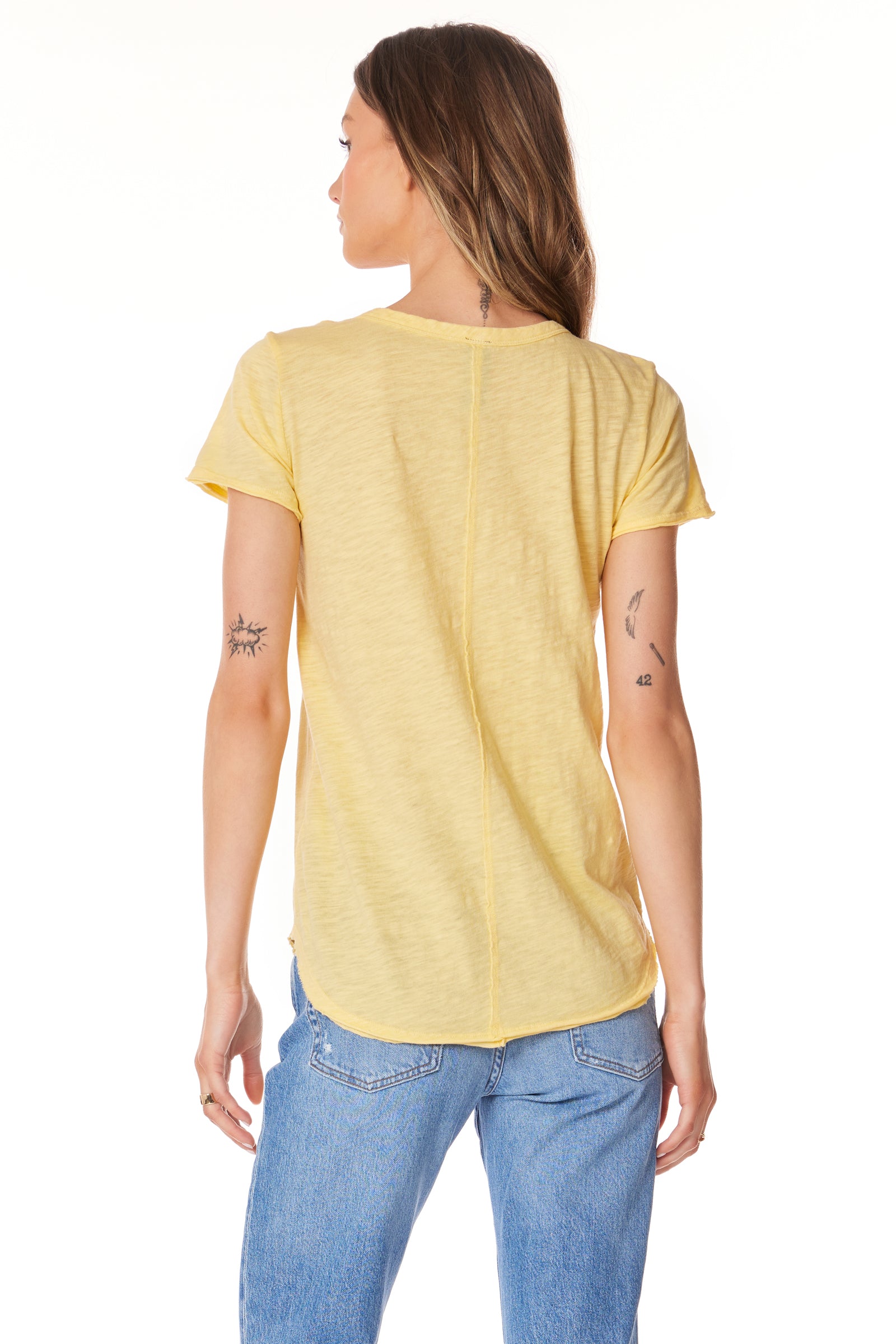 CENTER SEAM SHORT SLEEVE TEE