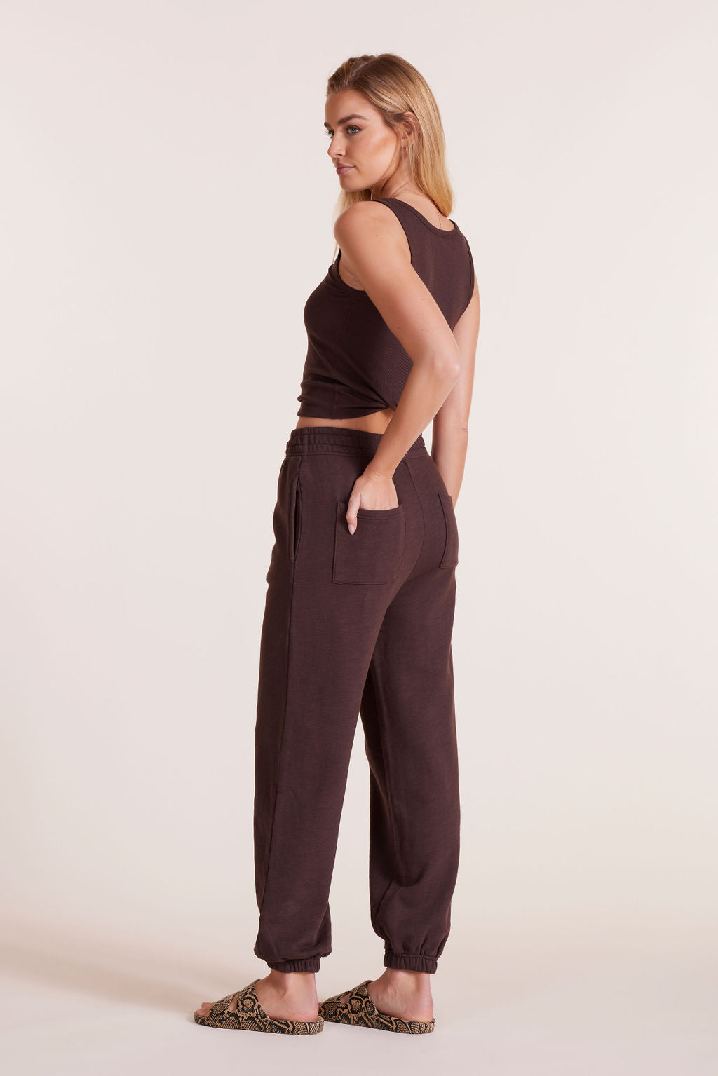 SLOUCH SWEATPANT