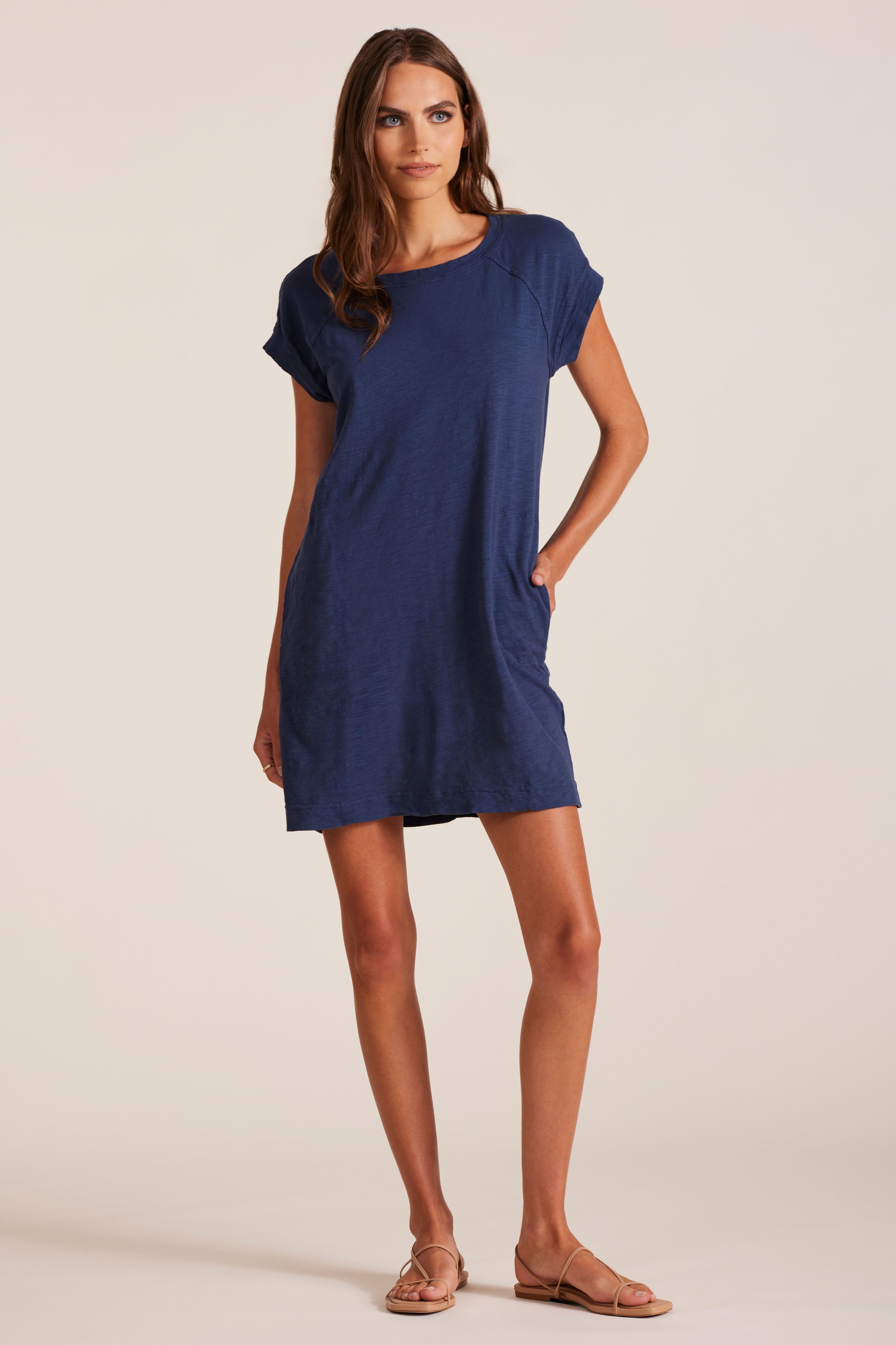 RAGLAN DRESS